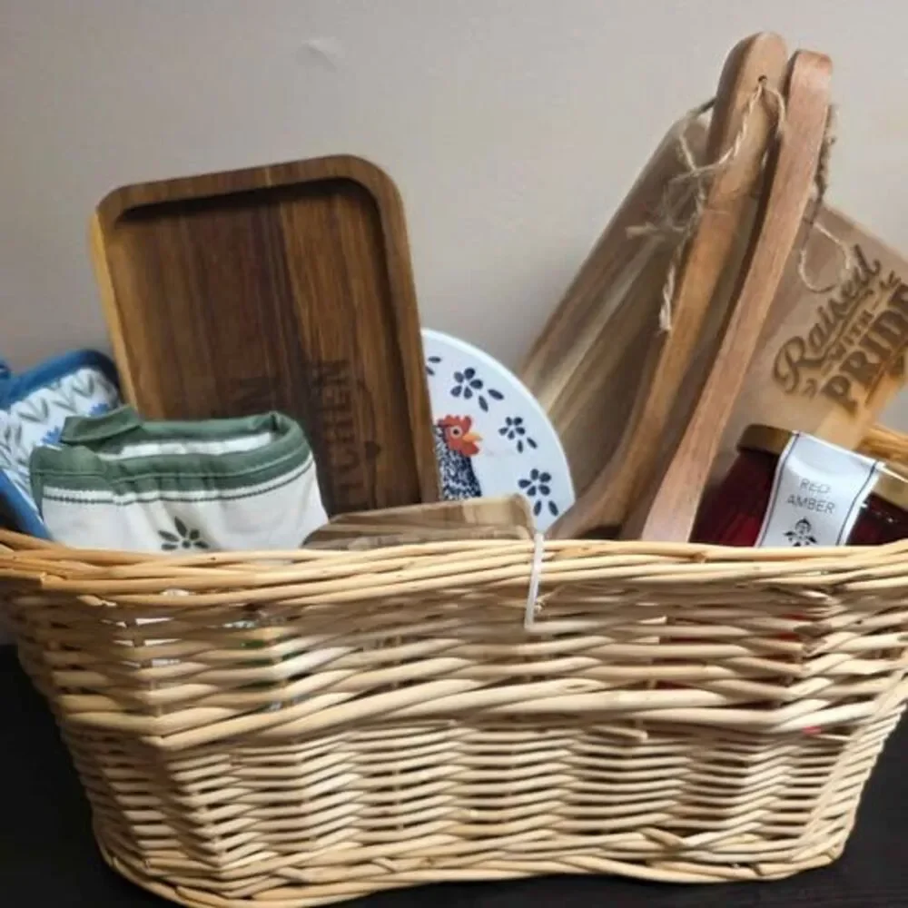 County Fair Livestock Buyers Gift Basket Rustic Kitchen Gift Basket Set